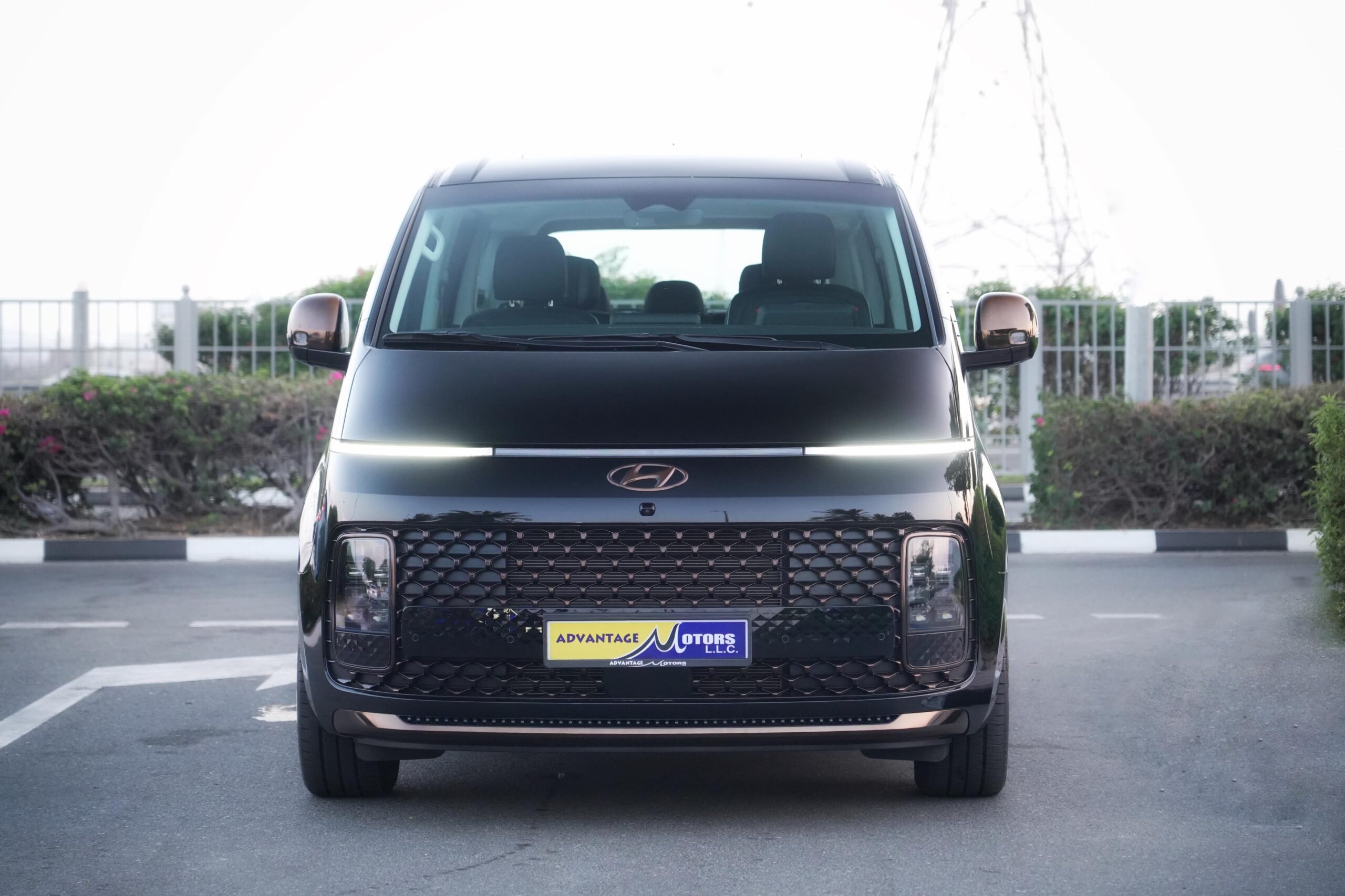 HYUNDAI STARIA 2024 LUXURY 7 SEATER